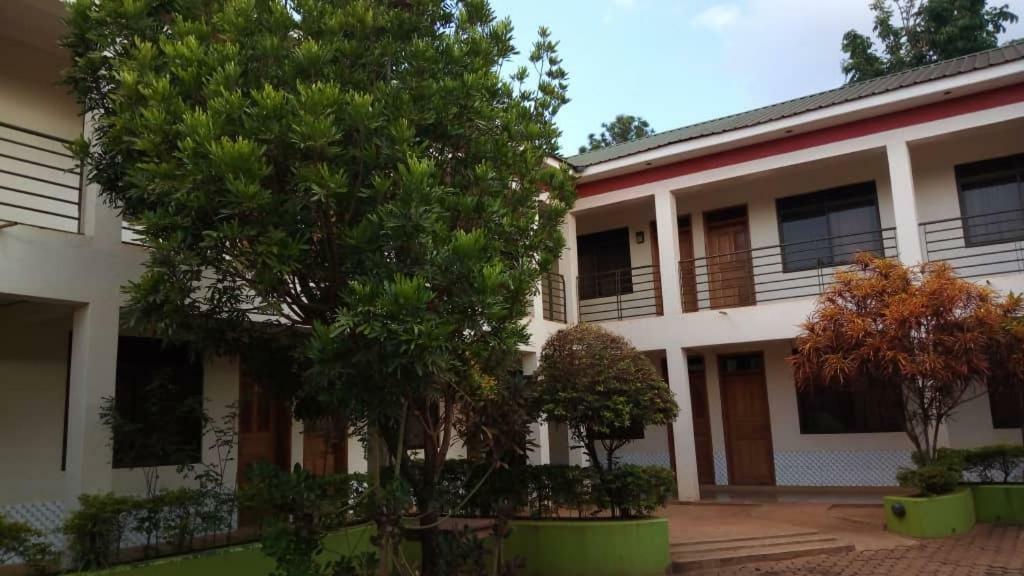 Kanberra Hotel 리라 외부 사진